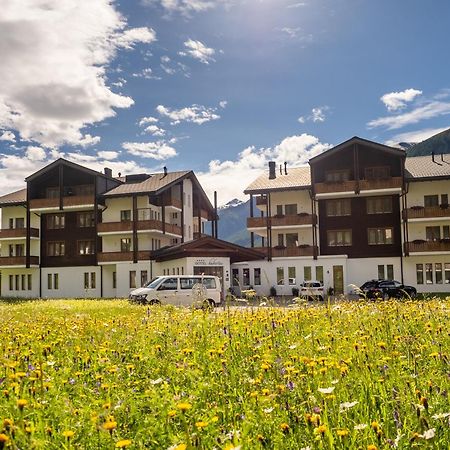 Hotel Hubertus Obergesteln Eksteriør bilde
