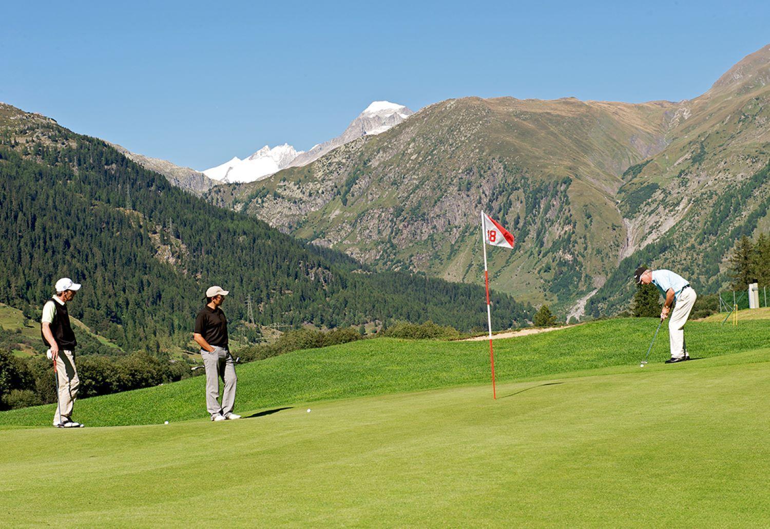 Hotel Hubertus Obergesteln Eksteriør bilde