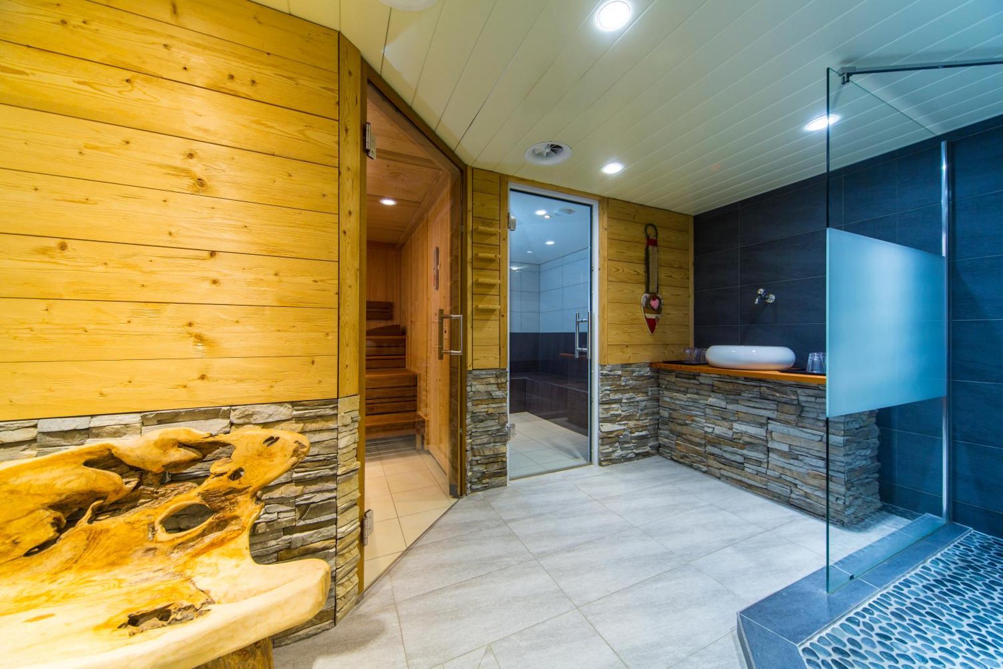 Hotel Hubertus Obergesteln Eksteriør bilde