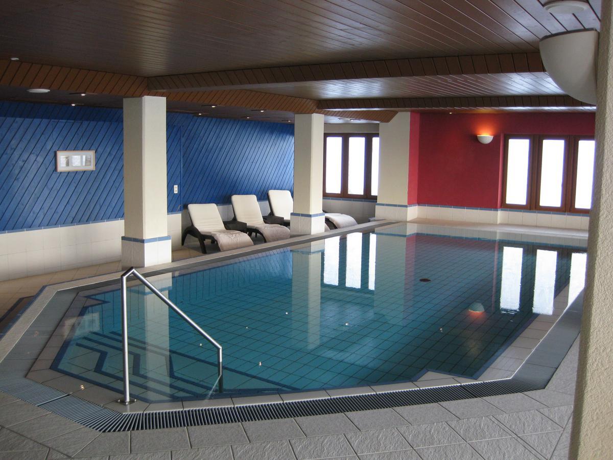Hotel Hubertus Obergesteln Eksteriør bilde